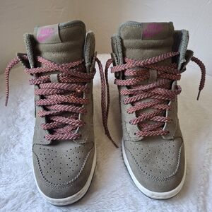 Nike Dunk Sky Hi Women's Sneakers - Olive and Pink Size 8